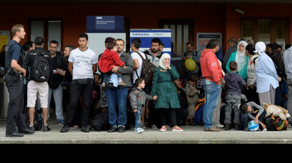 Merz will weniger als 100.000 Fl&uuml;chtlinge im Jahr - Gemeindebund fordert "Atempause"