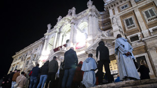 Tomba del Papa in marmo ligure,sola scritta 'Franciscus'