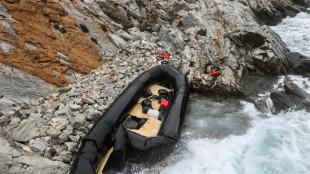 Dos muertos al naufragar en Grecia una embarcaci&oacute;n de migrantes