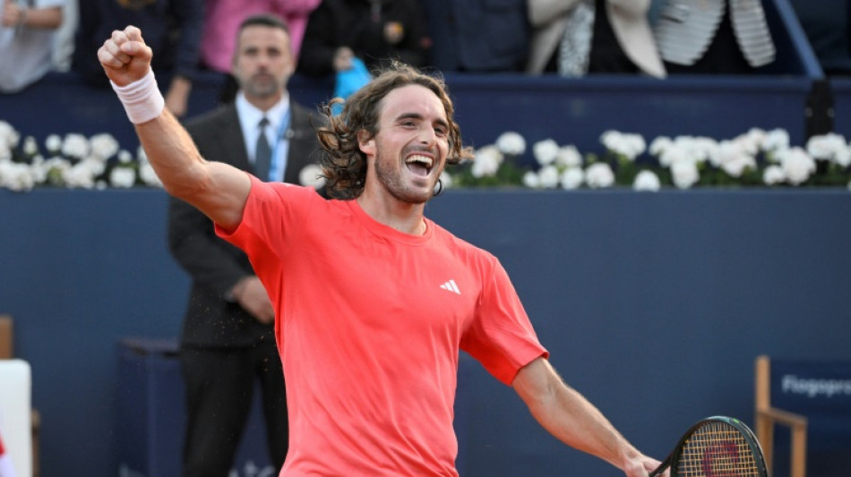 Tennis: Tsitsipas souffre mais passe &agrave; Barcelone, Fils s'arr&ecirc;te en quarts 
