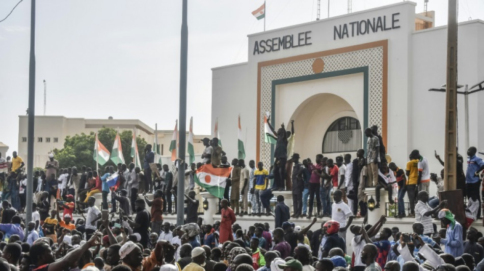 Niger: la France a commenc&eacute; &agrave; &eacute;vacuer ses ressortissants