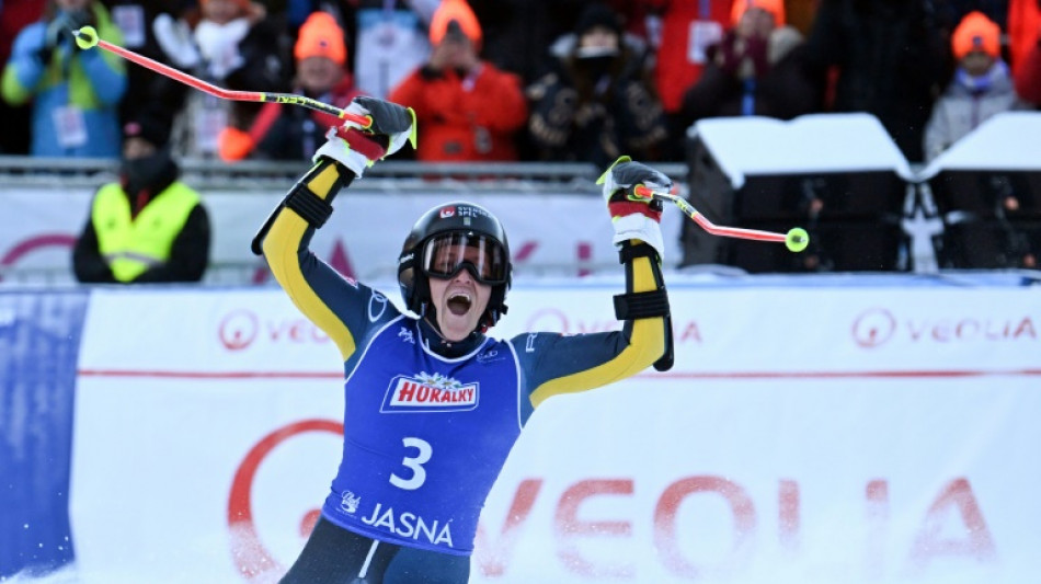 Ski alpin: la Su&eacute;doise Hector survole le g&eacute;ant de Jasna, grosse chute de Vlhova