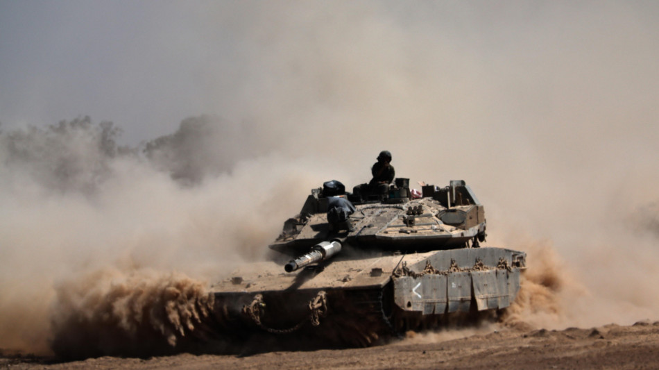 Media, tank israeliani in sobborgo Gaza City