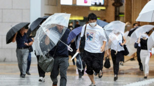 La tempête tropicale Lan balaie l'ouest du Japon