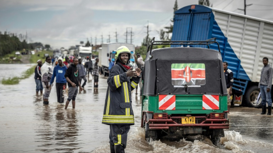 Le Kenya et la Tanzanie, frapp&eacute;s par des pluies diluviennes, se pr&eacute;parent &agrave; un cyclone 