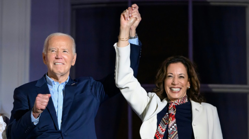 Biden und Harris verk&uuml;nden "historische" Preissenkung bei Medikamenten