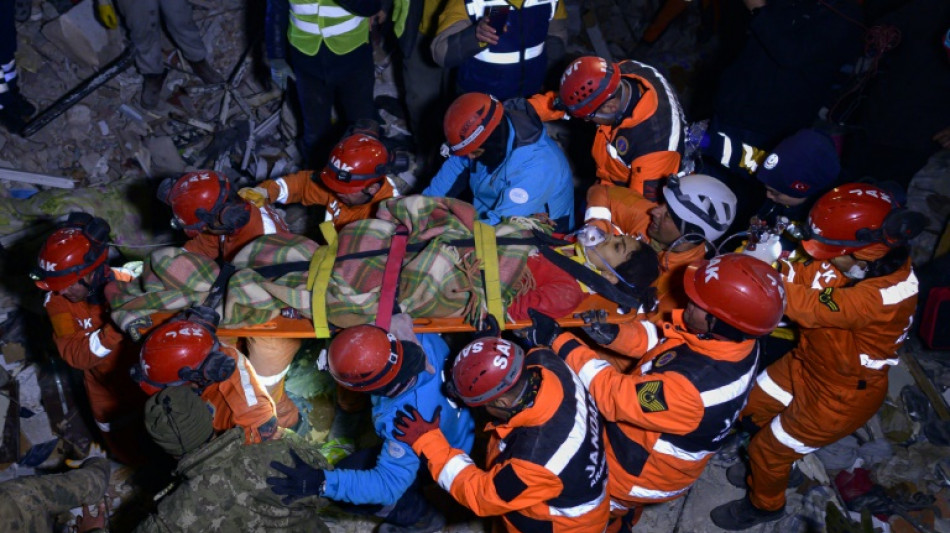 S&eacute;isme: l'aide internationale achemin&eacute;e dans l'ensemble de la Syrie, plusieurs enfants rescap&eacute;s