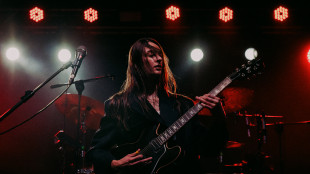 Emma Nolde in tour estivo, partecipa anche al Sziget Festival e al Jova Summer Party