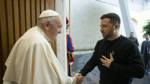 Zelensky re&ccedil;u par le pape, la bataille de Bakhmout fait rage