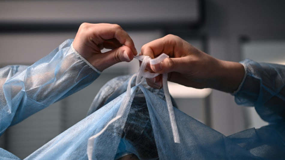 A l'h&ocirc;pital, les femmes m&eacute;decins se heurtent encore au "plafond de verre"