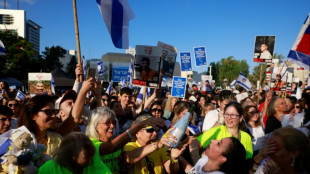 A Tel-Aviv, la place des Otages en liesse apr&egrave;s la lib&eacute;ration 
