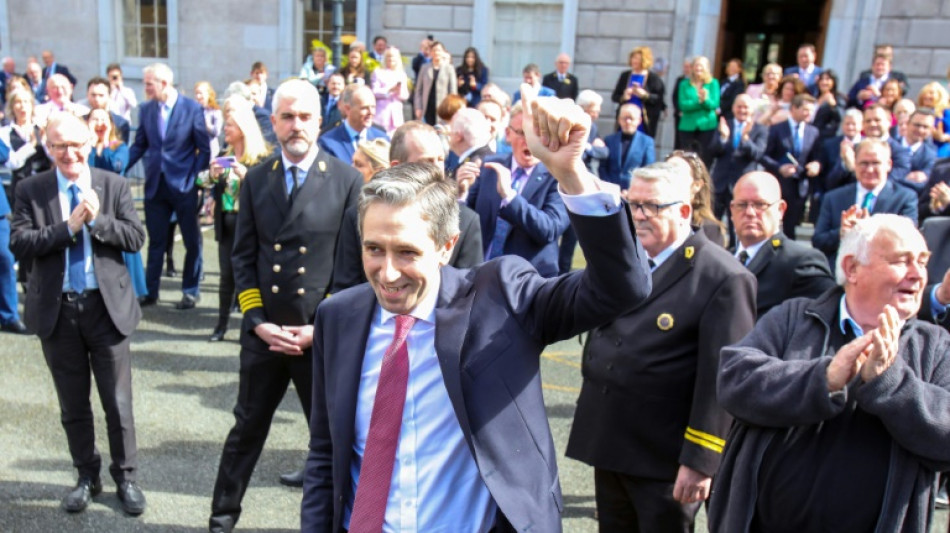 Irisches Parlament w&auml;hlt Simon Harris zum Regierungschef  