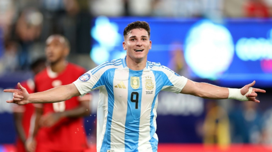 Atl&eacute;tico de Madrid anuncia a contrata&ccedil;&atilde;o de Juli&aacute;n &Aacute;lvarez