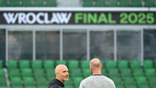 Para técnico do Chelsea, Conference League deve ser encarada como 'a melhor competição do mundo'