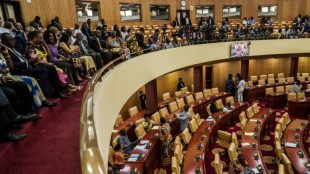 El Parlamento de Ghana adopta una ley anti-LGTB