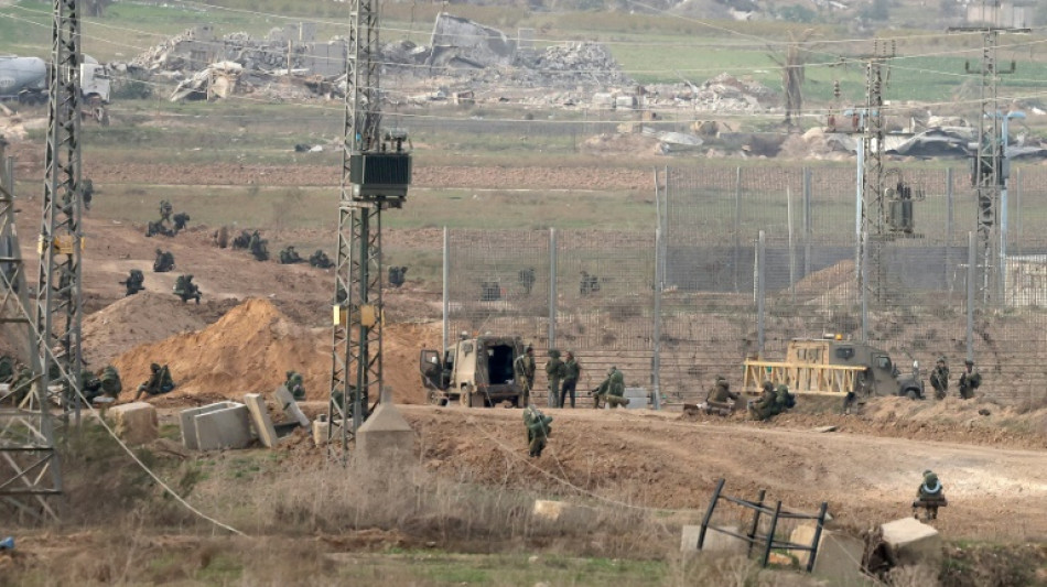 Israel contin&uacute;a bombardeando Gaza al margen de las conversaciones para lograr una tregua