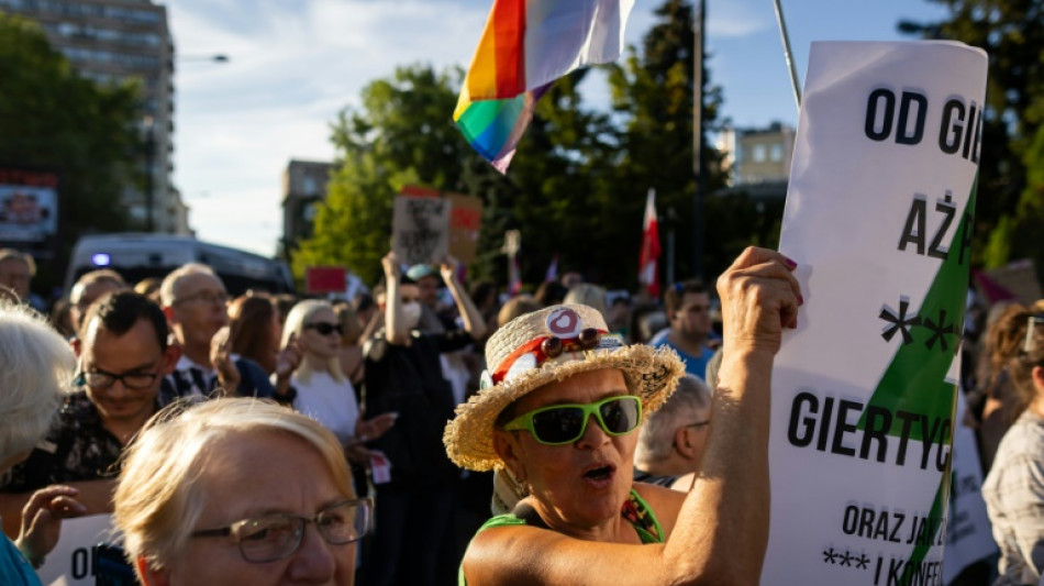 Tausende demonstrieren in Polen f&uuml;r Liberalisierung des Abtreibungsrechts
