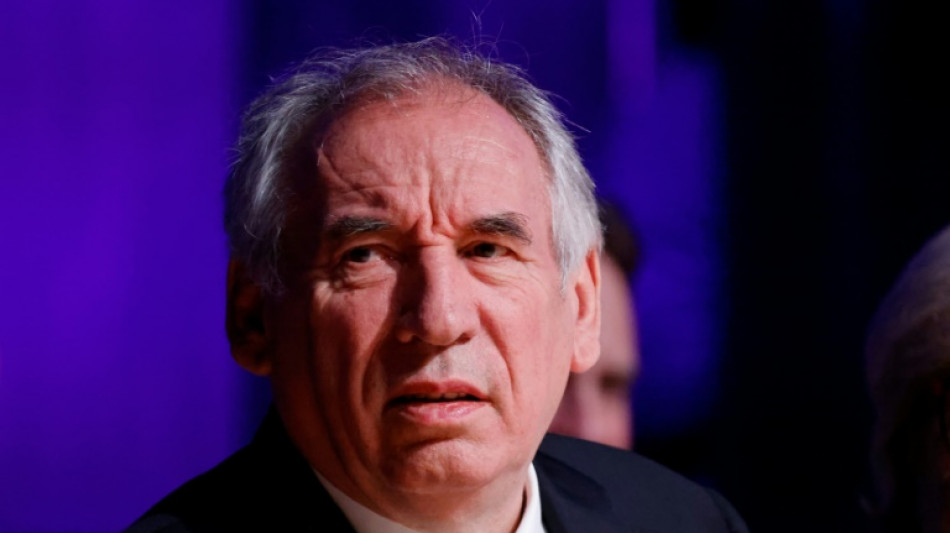 Escândalo de agressões sexuais em colégio católico da França atinge primeiro-ministro