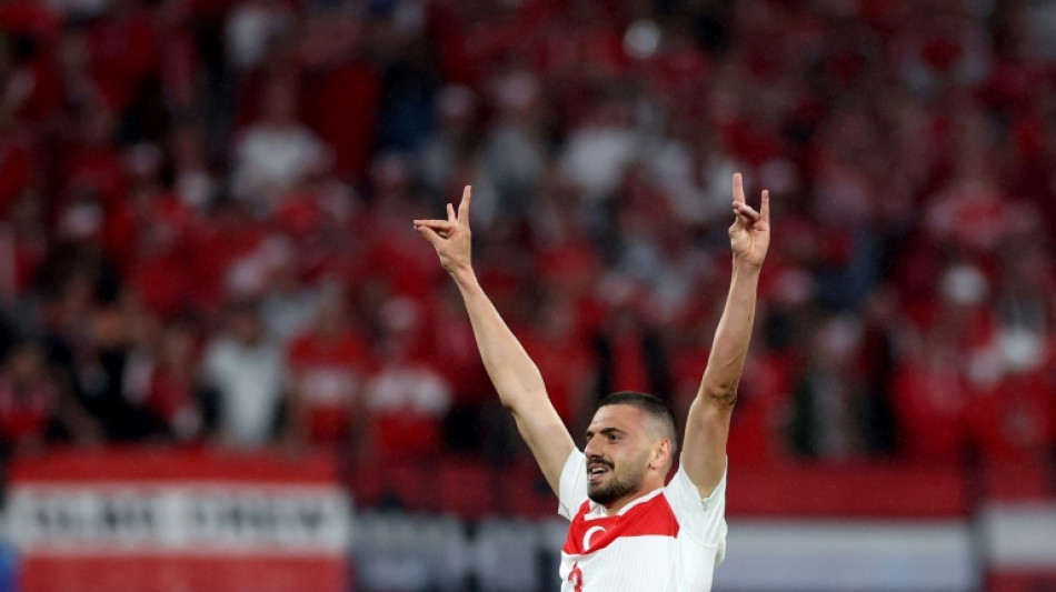 Zagueiro turco Demiral &eacute; suspenso por dois jogos ap&oacute;s gesto pol&ecirc;mico