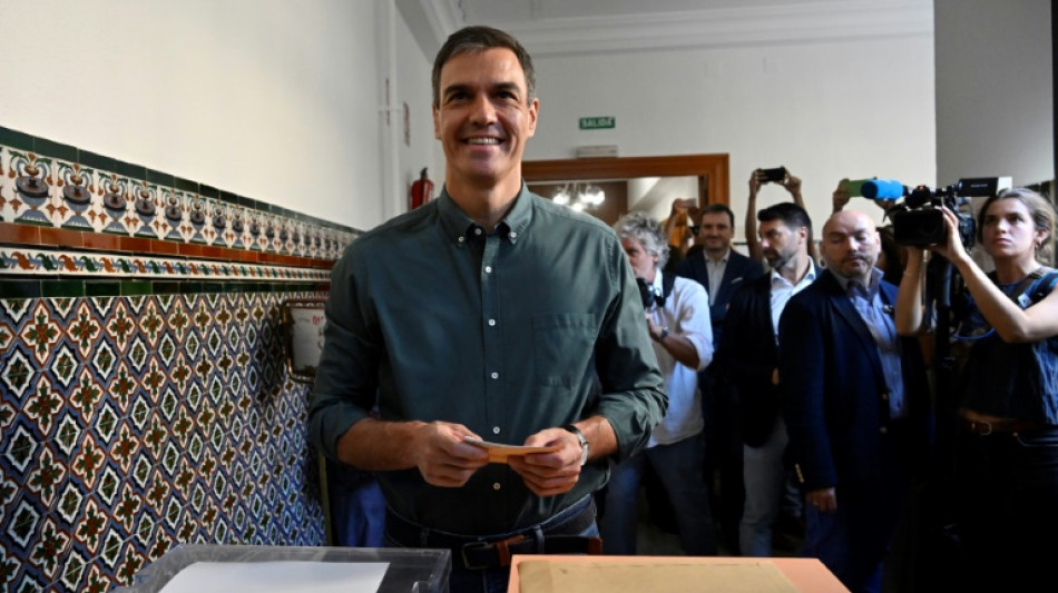 Elections en Espagne: les socialistes r&eacute;sistent &agrave; la droite