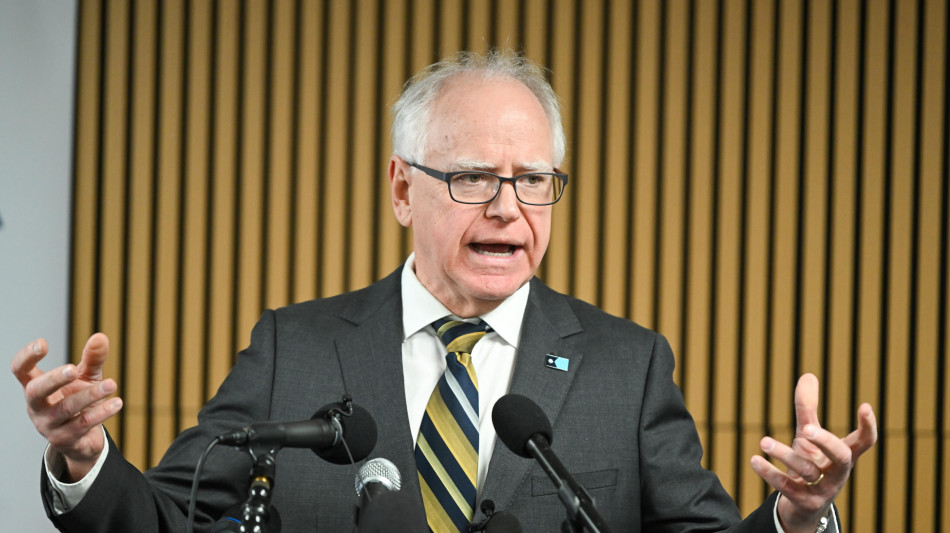 Walz, Trump valuter&agrave; riduzione agenti Ice in Minnesota