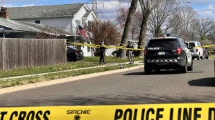 Drei Tote bei Sch&uuml;ssen in Vorort von Philadelphia - Sch&uuml;tze hat sich verschanzt