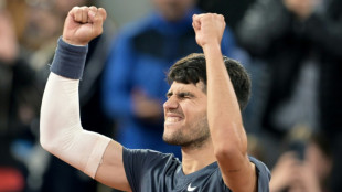 Roland-Garros: la pluie s'invite sur le court, Alcaraz au troisi&egrave;me tour