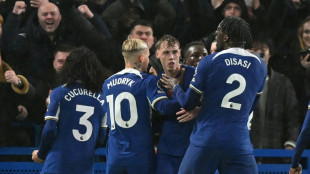Angleterre: Chelsea accroche City, leader fragilis&eacute;, dans un match fou