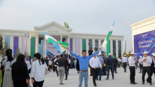 En Ouzb&eacute;kistan, p&eacute;nible op&eacute;ration s&eacute;duction avant un r&eacute;f&eacute;rendum constitutionnel