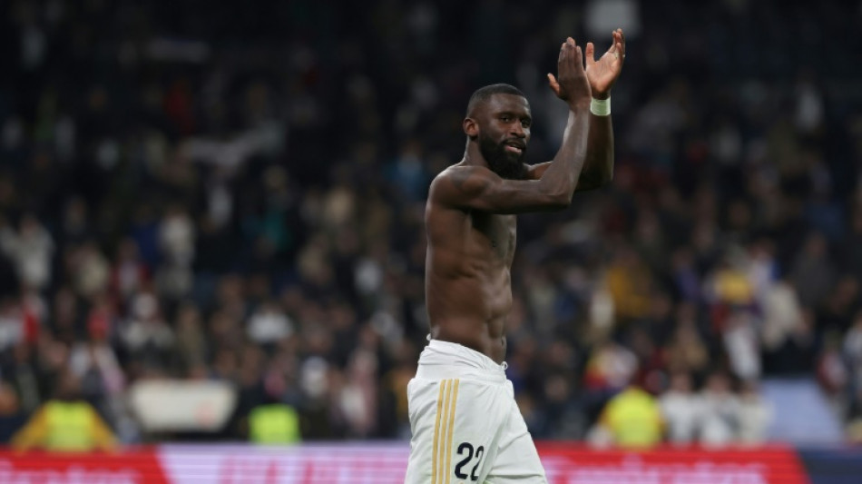 Espagne: le Real garde la t&ecirc;te et met la pression sur G&eacute;rone