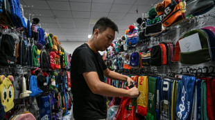Los aranceles de EEUU frenan la producción china de artículos para el Mundial 2026