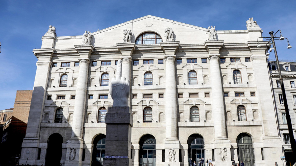 Borsa: Milano apre in leggero ribasso, Ftse Mib -0,17%