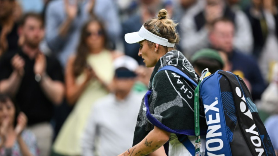 Atual campe&atilde;, Marketa Vondrousova cai na 1&ordf; rodada de Wimbledon