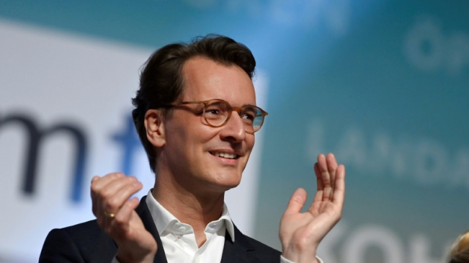 Nordrhein-Westfalens Ministerpr&auml;sident W&uuml;st ernennt neues Kabinett