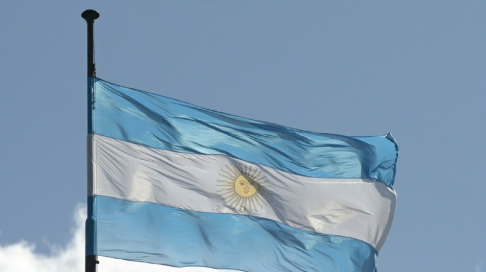 Argentina incentiva demiss&otilde;es de 20 mil empregados p&uacute;blicos