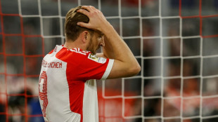 Bayern perde para Dortmund em cl&aacute;ssico; Leverkusen se isola ainda mais na lideran&ccedil;a