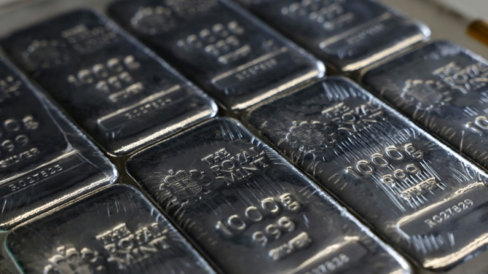 Recyclage &eacute;lectronique : le tr&eacute;sor qui dort dans les t&eacute;l&eacute;phones de la Banque d'Angleterre