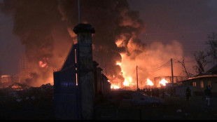 Al menos 14 muertos y 190 heridos por el incendio de un dep&oacute;sito de combustible en Guinea