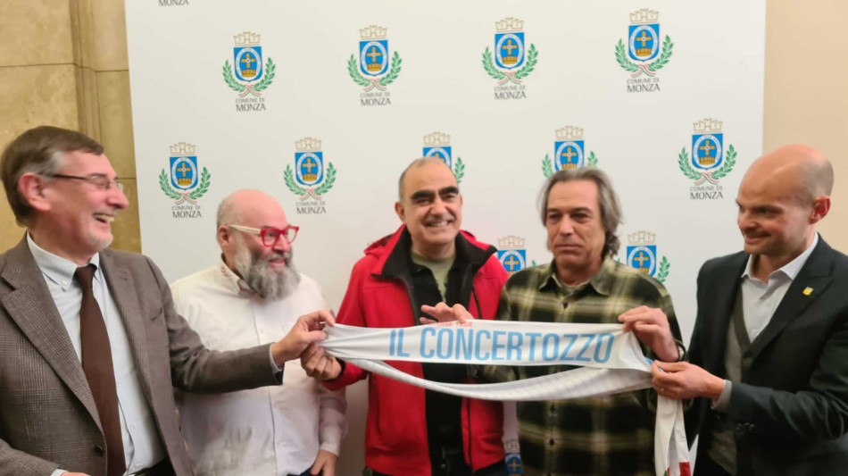 Il concertozzo di Elio e le storie Tese diventa veneto