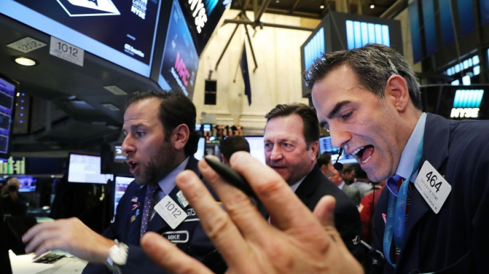 Wall Street retrouve du tonus gr&acirc;ce au moral des consommateurs