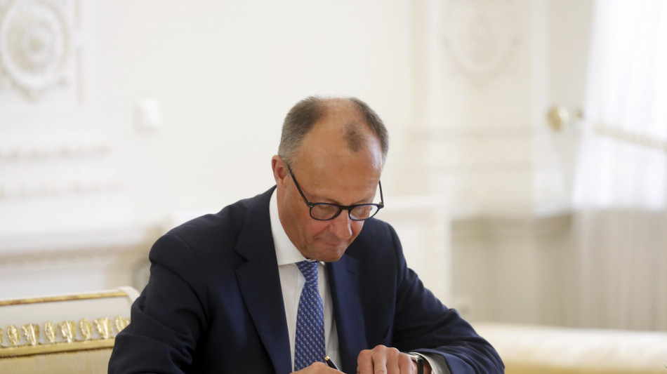 Merz, 'le armi inviate a Kiev non hanno più limiti di gittata'