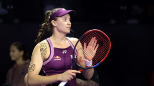 Rybakina vence Alexandrova e termina 1ª fase do WTA Finals invicta