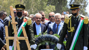 Le pr&eacute;sident palestinien promet de reconstruire le camp de J&eacute;nine