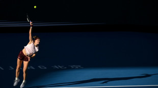 Muchova squeaks out win over Osaka to reach China Open quarter-finals