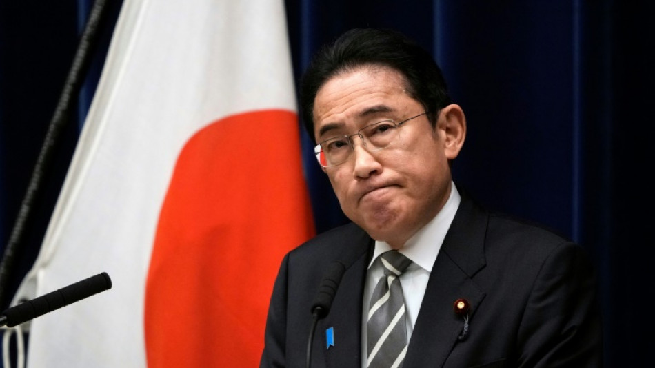 El gobernante japon&eacute;s destituir&aacute; a cuatro ministros por un esc&aacute;ndalo, seg&uacute;n la prensa