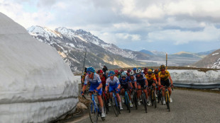 Outsider Bais wins Giro stage on snow-capped Apennine peak 