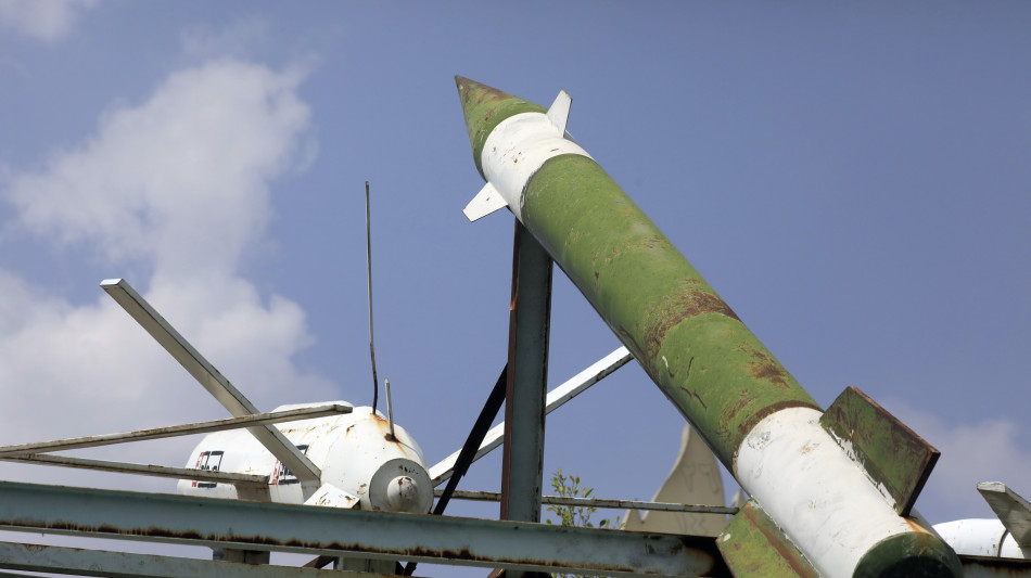 Houthi, colpita seconda petroliera saudita nel Golfo di Aden