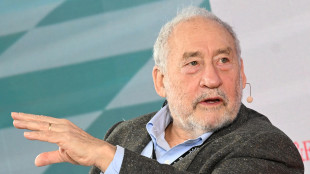 Stiglitz, 'accordo con Trump non vale la carta su cui &egrave; scritto'