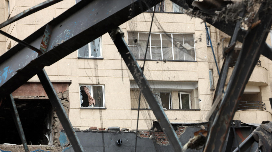 Tv Al Araby riferisce che sua sede a Teheran &egrave; stata colpita in un raid