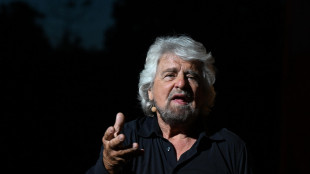 Grillo, oggi M5s &egrave; in mano ad un reverendo che sussurra ai cavilli